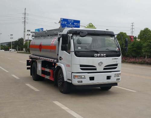 專威牌HTW5127GYYEC型運(yùn)油車